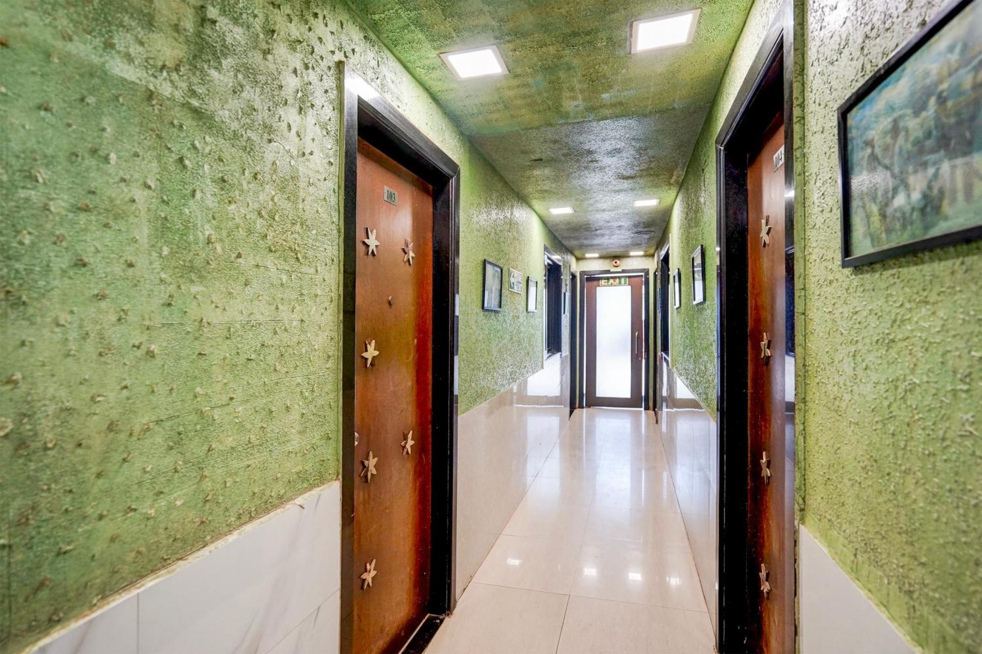 Hotel O The Om Sai Residency Mumbai Exterior foto