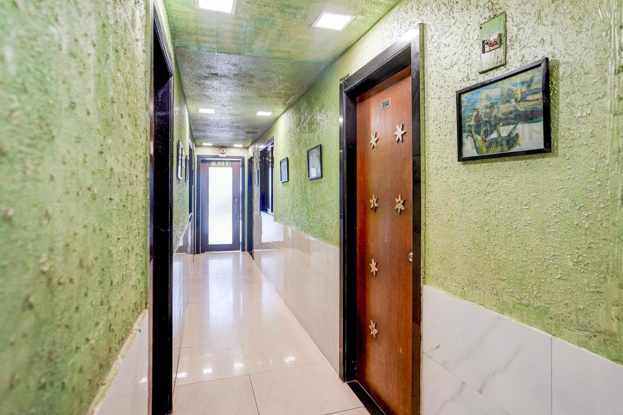 Hotel O The Om Sai Residency Mumbai Exterior foto